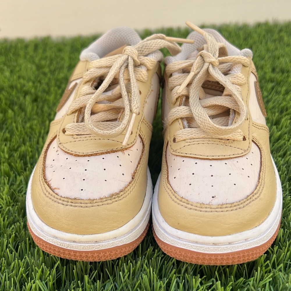 Toddler Air Force 1s - Picture 3 of 4